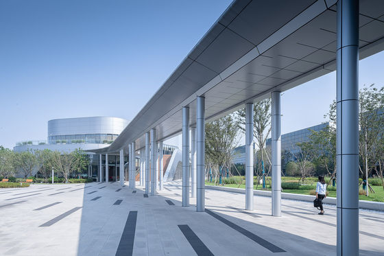 Dekorasi Dinding Gaya Modern Aluminium Alloy Outdoor Aluminium Perforated Plate Curtain Wall Facade Panel