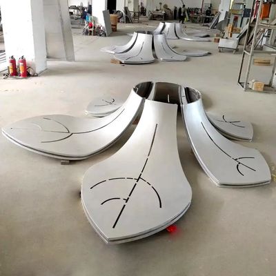 Panel Metal Aluminium Hiperbolik yang dapat disesuaikan untuk dekorasi fasad komersial
